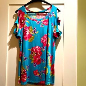 PS Kate ladies size large cold shoulder tunic